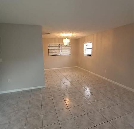 4th image of 11531 NW 43rd St #535