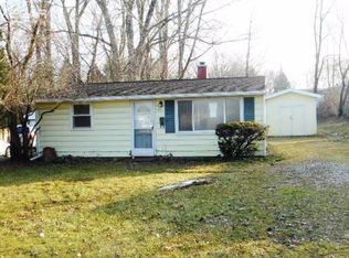 711 Mary Ct, Fenton, MI 48430