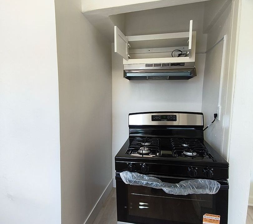 2nd image of 823 S Union Ave APT 112