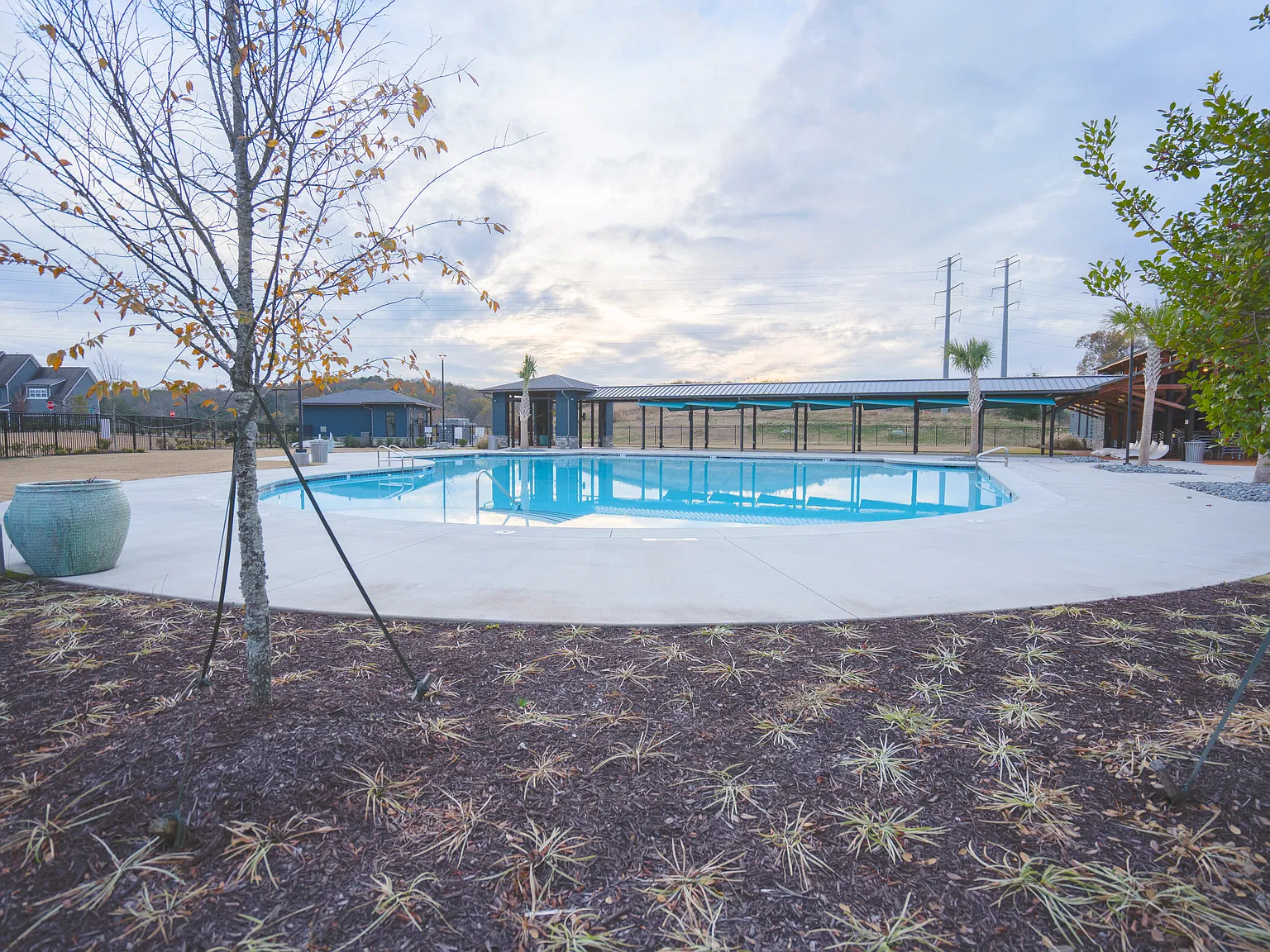 3 bed, 1695 sqft, $2,650 — Photo 3