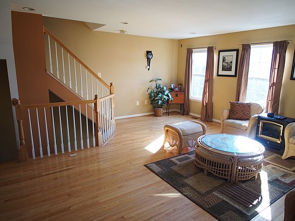 Family room (First Floor)