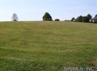 1 Gall Rd, Columbia, IL 62236