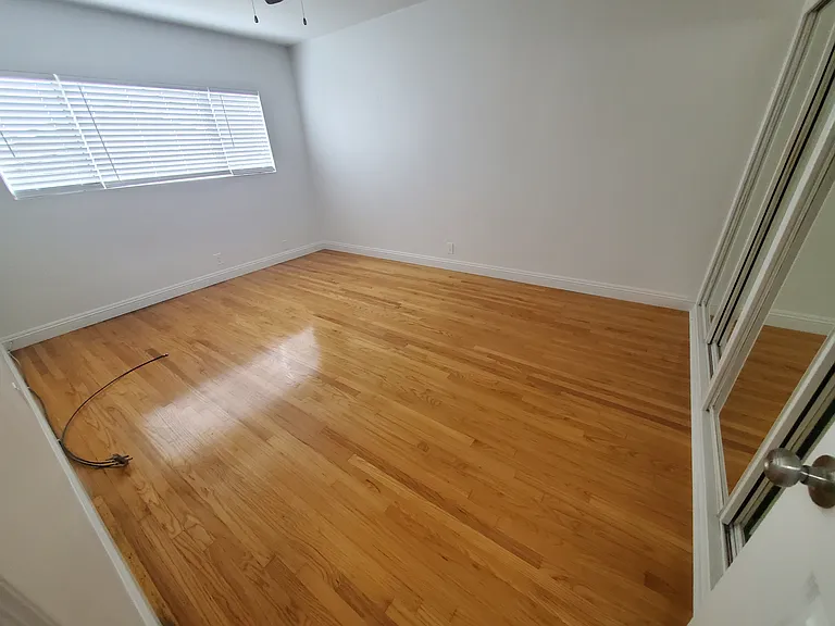 330 Orizaba Ave #2 — Photo 9
