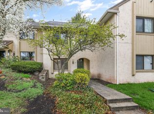 15 Muirfield Dr, Reading, PA 19607