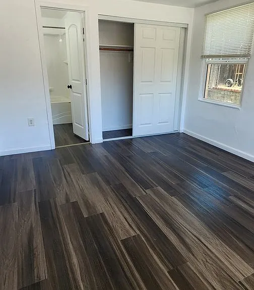5904 Thorn St — Photo 10