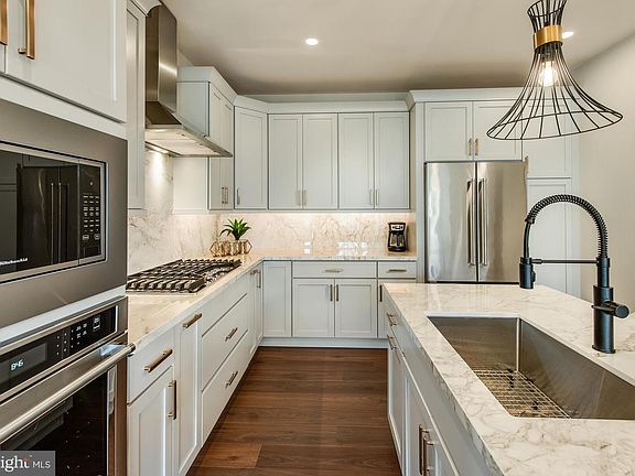 4th image of 508 Fullerton Farm Ct Lot 21