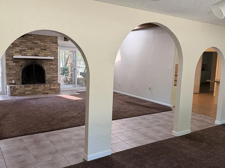 2320 Grangeway Rd — Photo 3