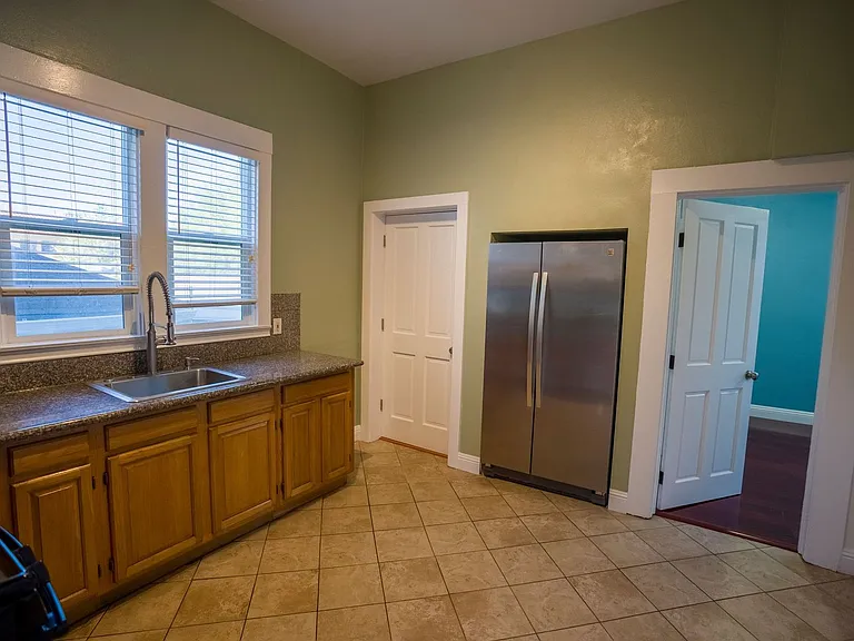 3231 Encinal Ave — Photo 11
