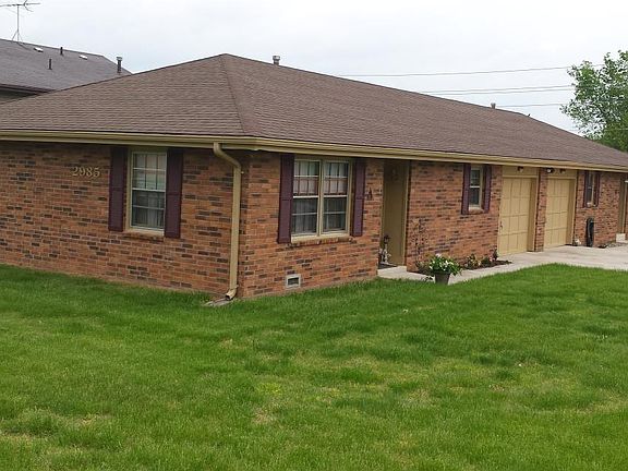 ENTIRE BUILDING PHOTO