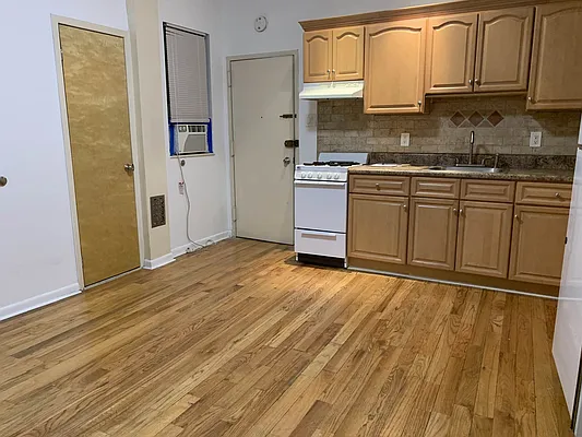 Rented by Rentiko Inc | media 32