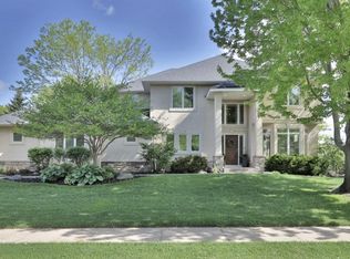 18154 Dane Dr, Eden Prairie, MN 55347