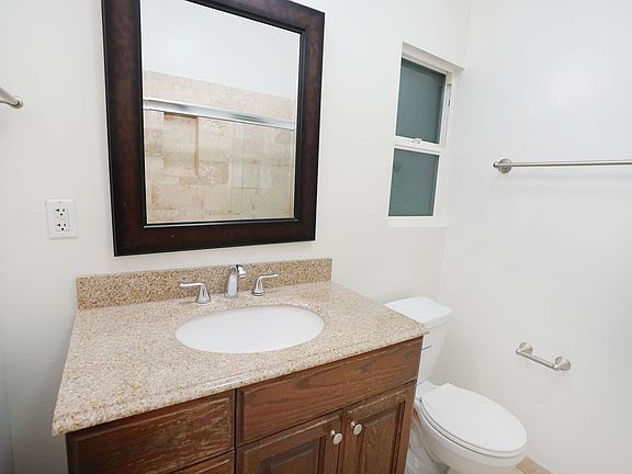 5th image of 618 S New Hampshire Ave APT 4