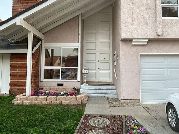 4th image of 4014 Berwick Ct