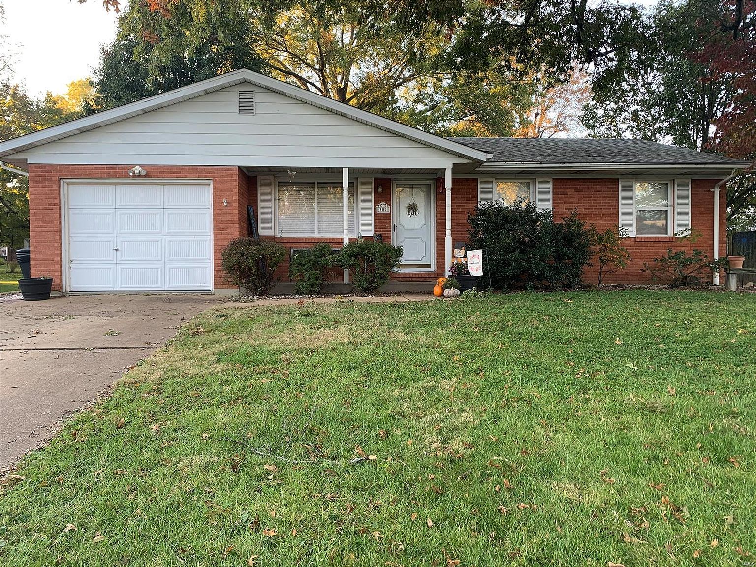 309 Weinel Dr, Smithton, IL 62285 Zillow