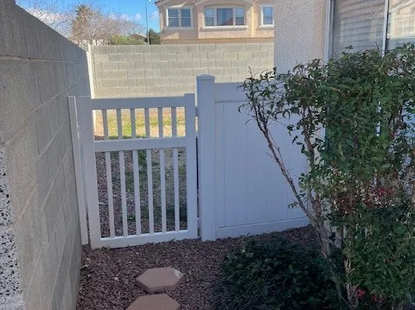 2550 Velez Valley Way, Henderson, NV 89002