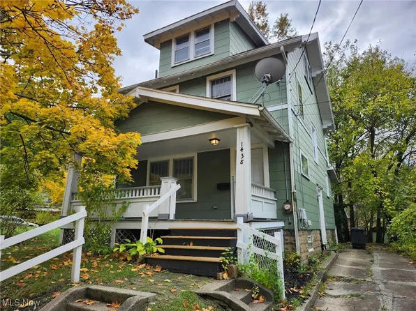 1438 Newton St, Akron, OH 44305