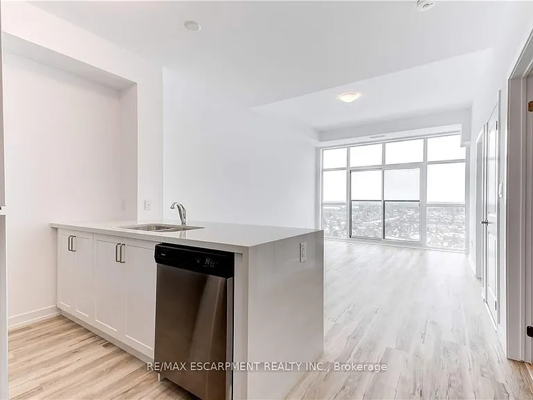 450 Dundas St E #1204 — Photo 25