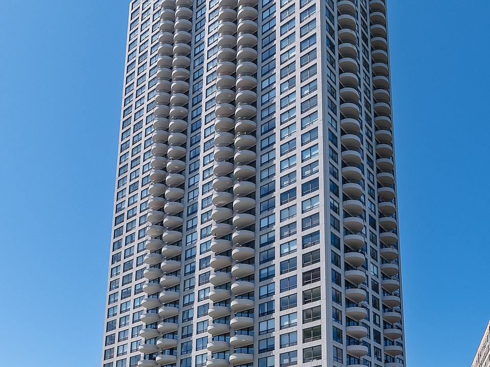 1st image of 2020 N Lincoln Park W APT 19L