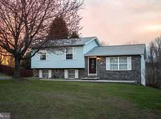 387 W Ridge Loop Rd, Romney, WV 26757