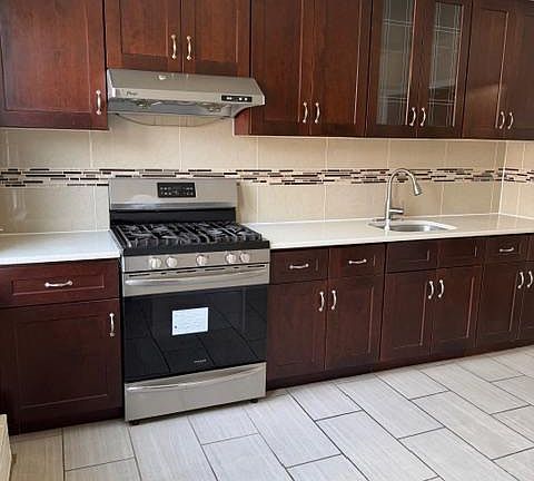 4th image of 3309 Princeton Ave