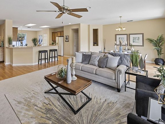 2nd image of 775 Yosemite Ct