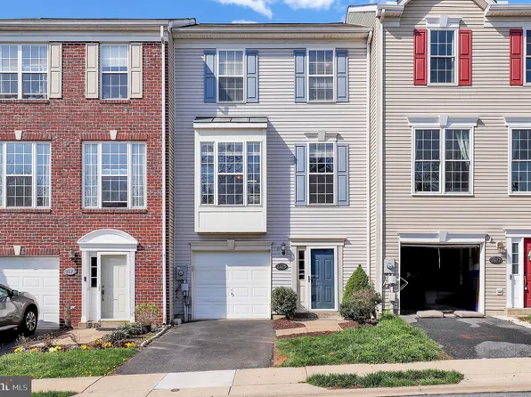 2475 Lakeside Dr, Frederick, MD 21702