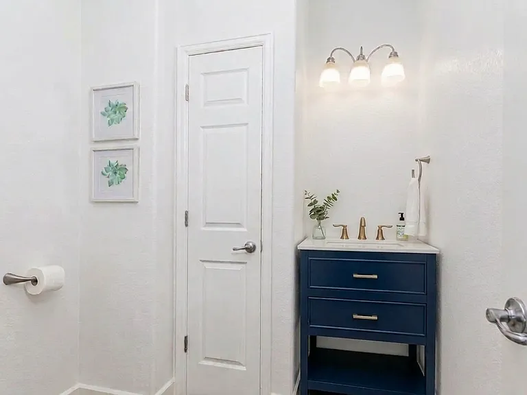 643 Grimson Pl — Photo 10