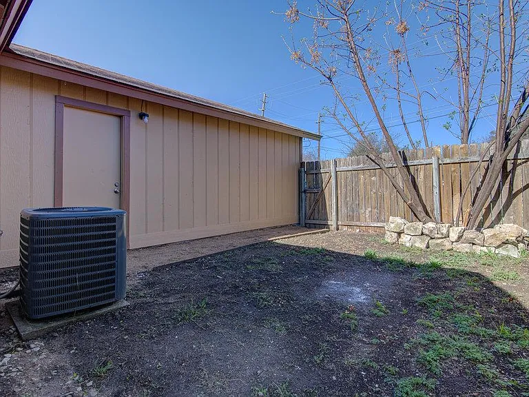 8200 W Gate Blvd #A — Photo 19