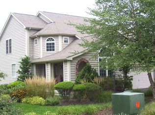 101 Pine Valley Dr, Avondale, PA 19311