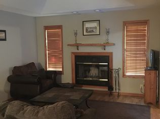 1724 Ridgewood Cir, Neosho, MO 64850