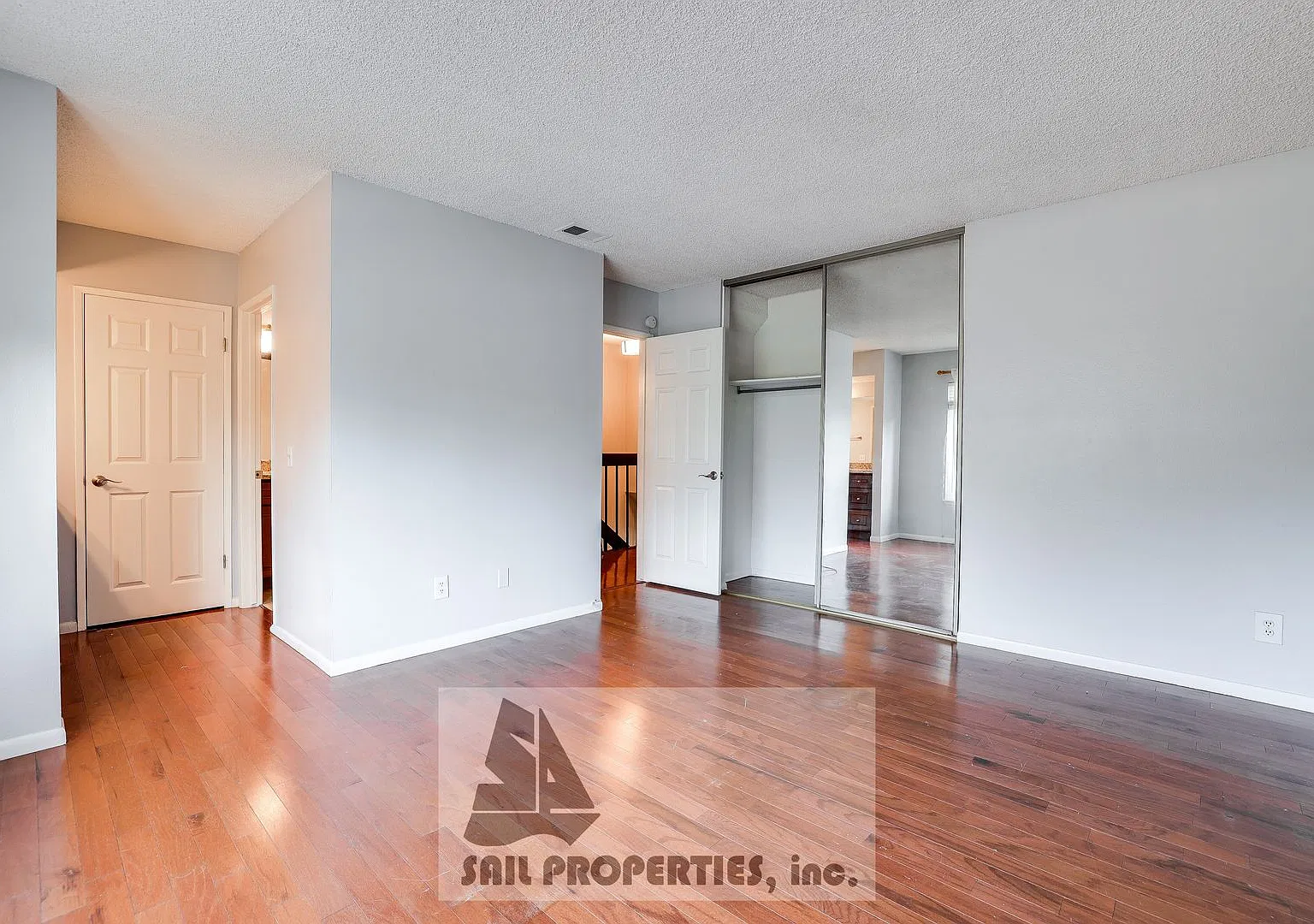 Charming 3-Bedroom townhome in Fountain Valley close to Mile Square Park — Photo 4
