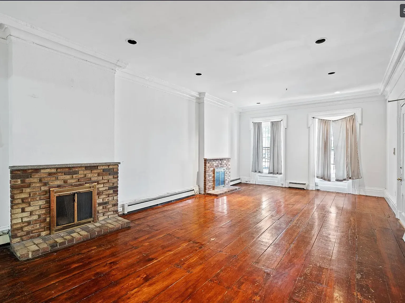 1 bed, 900 sqft, $1,910 — Photo 2