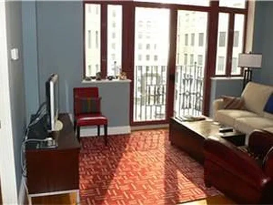 Rented by New York Residence | media 20