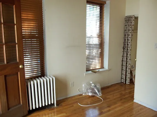 Rented by Picture Realty Inc. | media 5