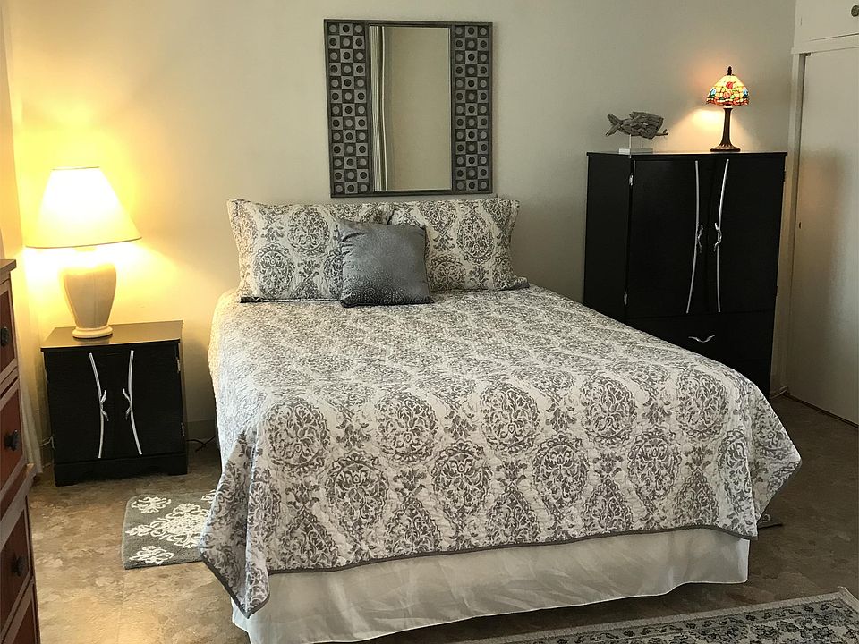 Queen Bed