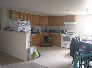 606 Plainview Rd, Plainview, NY 11803