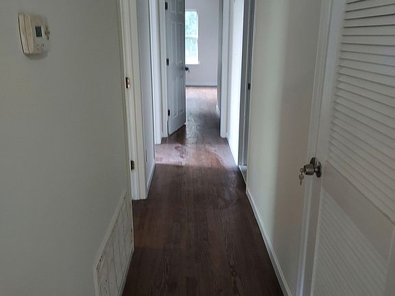 1010 anna st 2nd Hallway