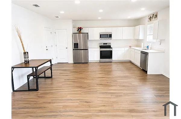 Building Photo - 13114 Cedar Elm Ln