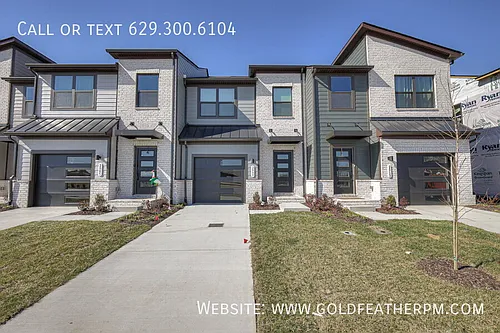 2009 Walnut Ln Photo 1