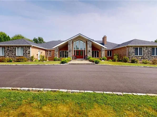 8 Sunswept Drive, New Fairfield, CT 06812