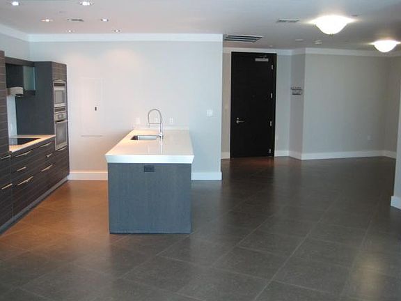 4th image of 200 Biscayne Blvd Way APT 4508