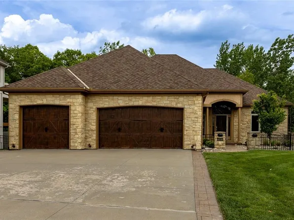 4530 NW Verona Dr, Riverside, MO 64150