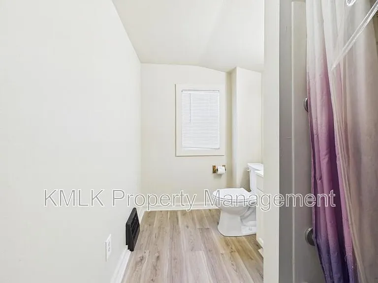 534 Gage St — Photo 18