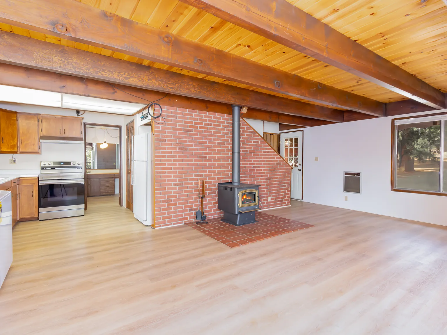 3 bed, 1592 sqft, $1,650 — Photo 3