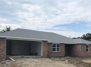 947 Richland Creek Ave, Elkins, AR 72727