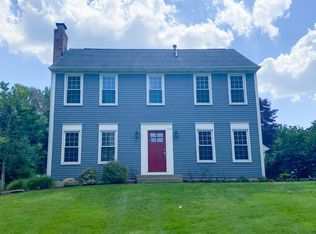 6562 Scarborough Dr SE, Ada, MI 49301