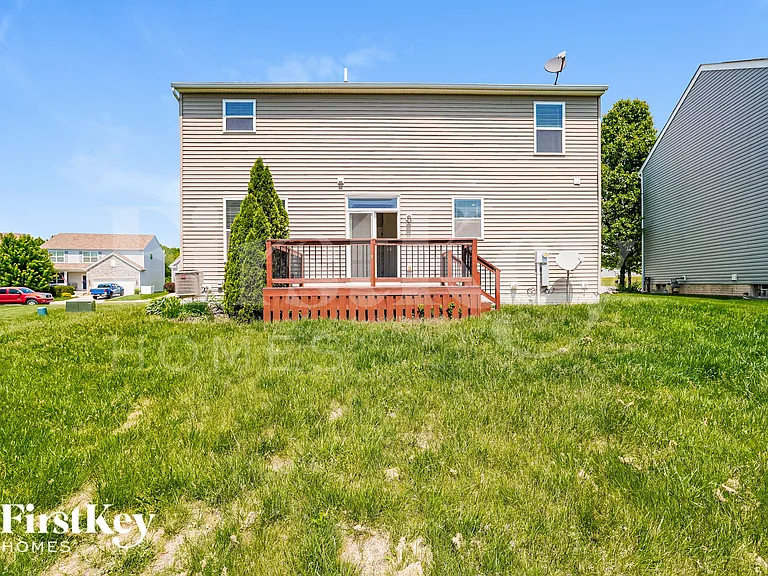 891 Orwell St — Photo 17