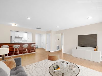 300 Crown Ct APT 523, Edgewater, NJ, 07020