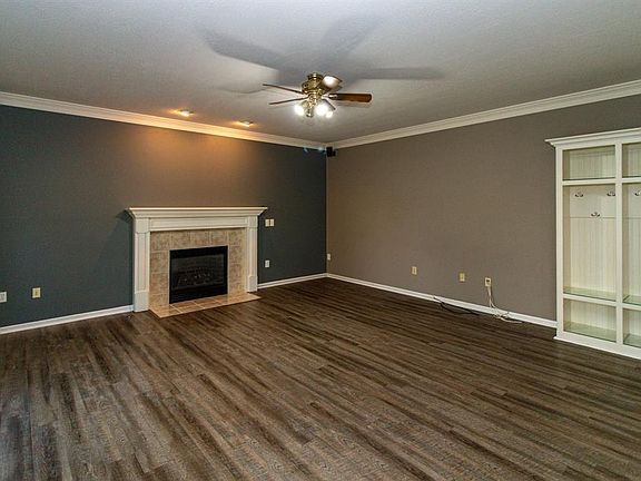 4th image of 12152 Brookway Dr