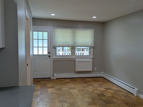2nd image of 3 Hemlock Dr #114